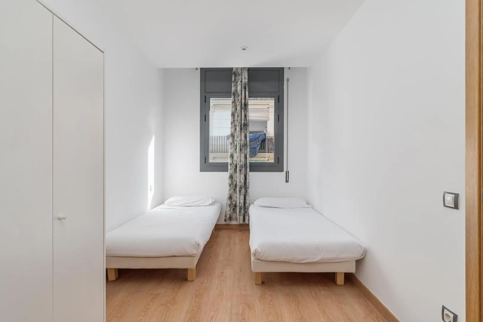 Guestready - Bright Home Near Montjuic 巴塞罗那 0*,  西班牙